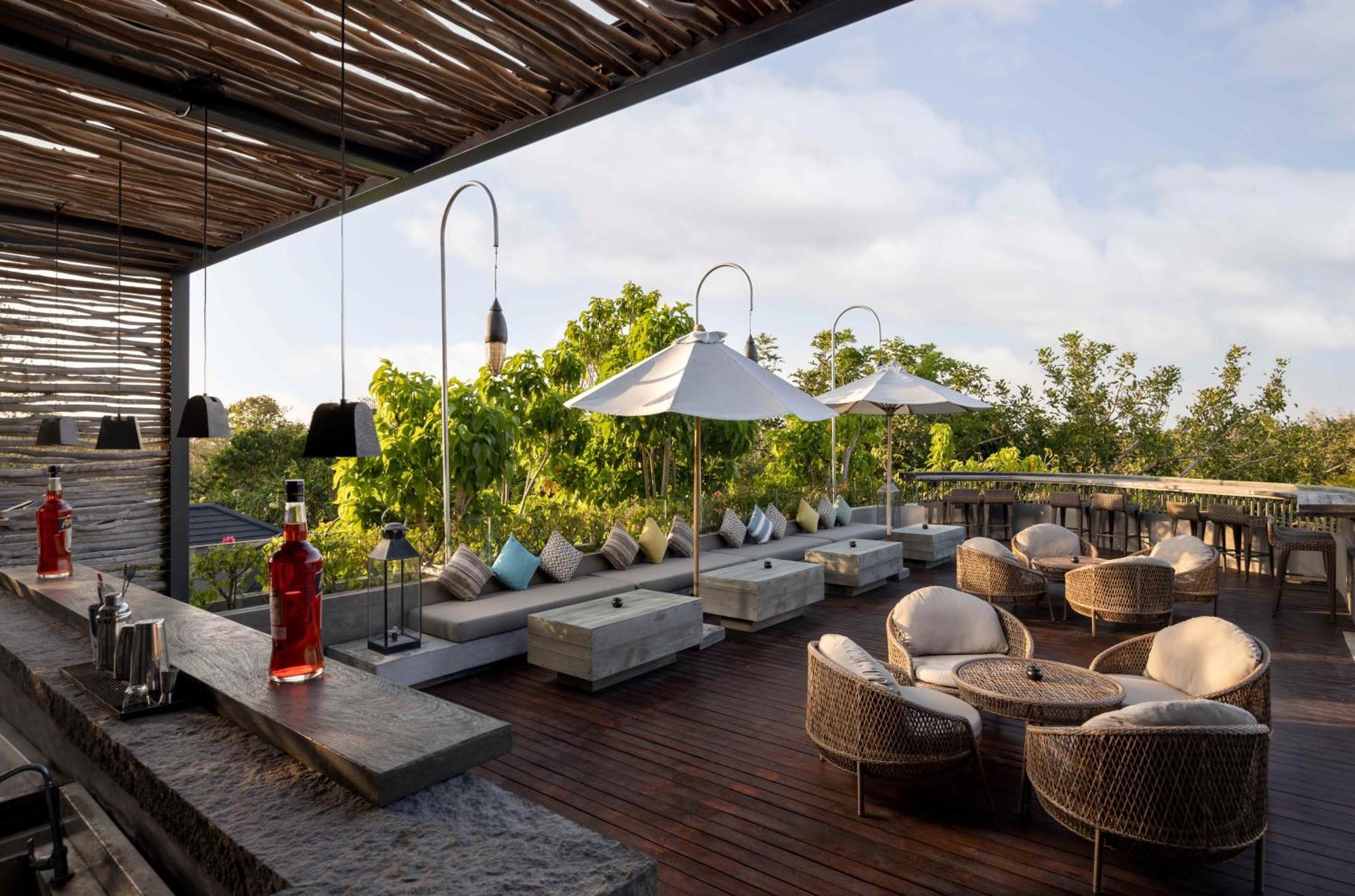 Cross Bali Breakers Villa Jimbaran  Exterior photo