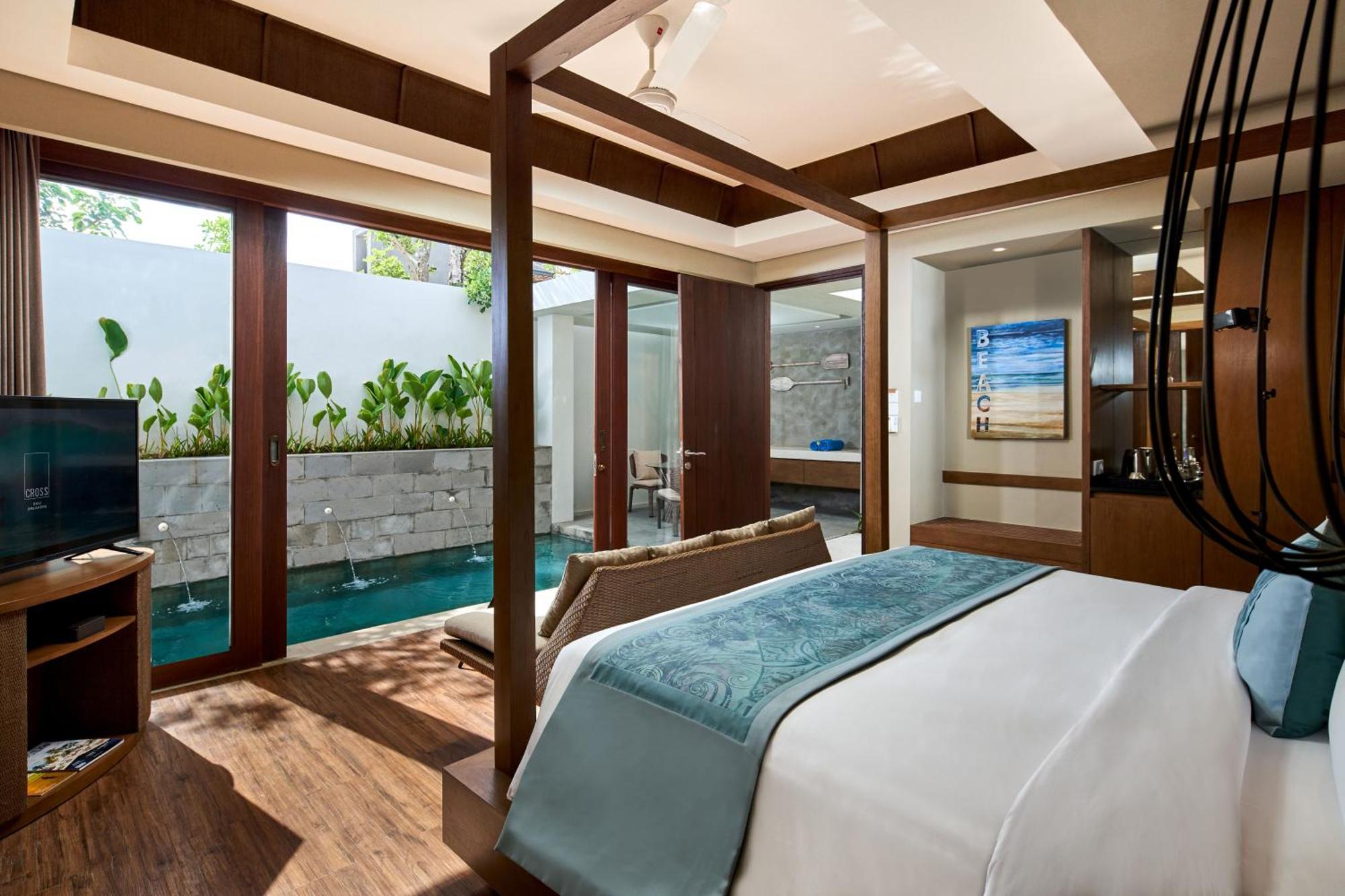 Cross Bali Breakers Villa Jimbaran  Exterior photo